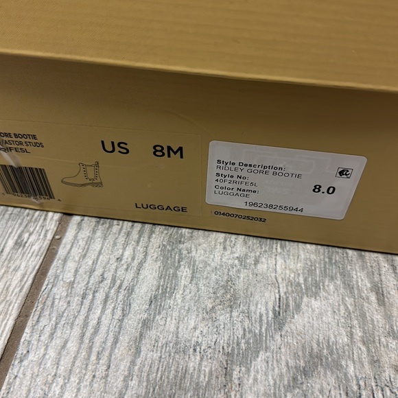 NIB Michael Kors Boots - Picture 2 of 4